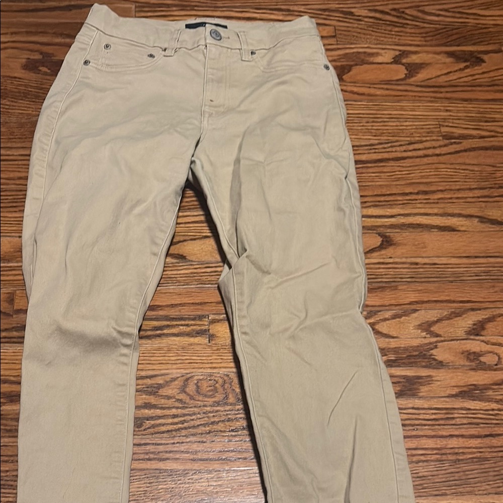 Women’s khaki Pants